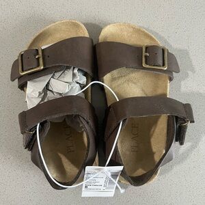 gap unisex sandals 8C
